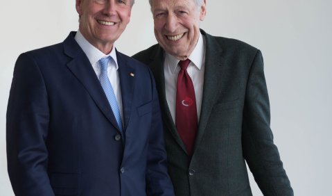 DCV-Präsident Christian Wulff mit DCV-Ehrenpräsident Henning Scherf. Foto: Joanna Scheffel