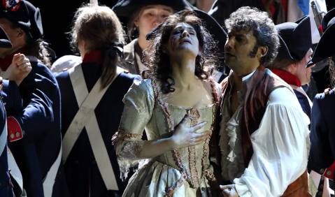 Operndrama «Andrea Chénier» mit Anja Harteros und Jonas Kaufmann in München. Foto: Wilfried Hösl, Staatsoper München