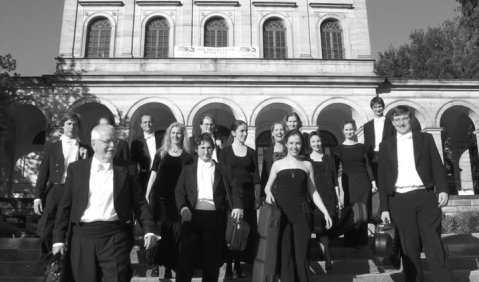 Das Bayerische Kammerorchester mit Ulf Klausenitzer. Foto: nmz
