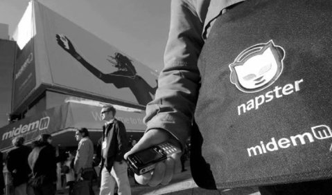 Immer schön legal bleiben: Napster auf der Midem 2005. Foto: Midem/CA/Rougier