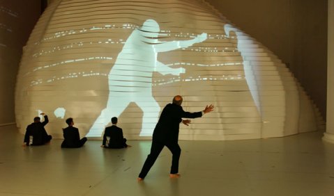 Gleichnis auf das unterirdische Leben: „Jenseits der Schatten“ von Vladimir Tarnopolski. Foto: Theater Bonn