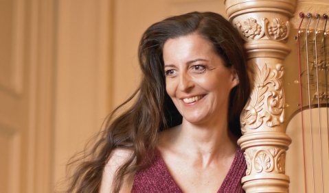 Keinerlei Berührungsängste jedweder Art: Silke Aichhorn. Foto: Sven-Kristian Wolf
