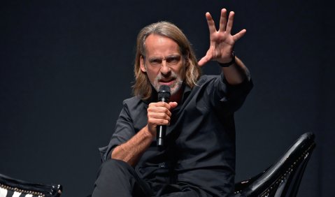 Richard David Precht beim Auftakt der Gespr&auml;chskonzert-Reihe &bdquo;Freiheit und Funktion von Kunst&ldquo; im Wolfgang-Rihm-Forum der Hochschule f&uuml;r Musik Karlsruhe. Foto: Rake Hora