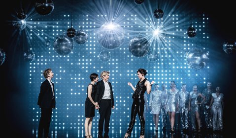 Merrily we roll along in Regensburg (c) Marie Liebig