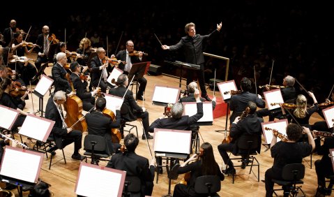 Jakub Hrůša am Pult Orchestra dell’Accademia Nazionale di Santa Cecilia in Rom, Foto: Musacchio, Ianniello e Pasqualini