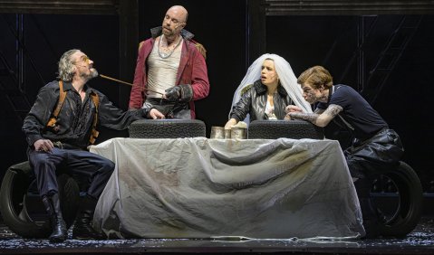 Alois Reinhardt, Daniel Stock, Julia Kathinka Philippi, Jacob Z. Eckstein. Foto: © Bettina Stöß