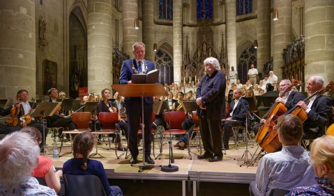 Jenkins mit dem Oberbürgermeister von Schwäbisch Gmünd, Richard Arnold.  © Hartmut Hientzsch