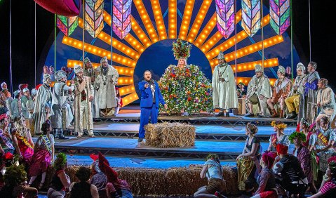 Die Meistersinger von Nürnberg III. Aufzug. Ensemble und Chor der Bayreuther Festspiele. Foto: © Bayreuther Festspiele / Enrico Nawrath