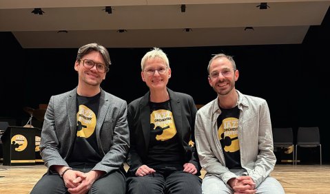 (v.l.n.r.): Julian Ritter (k&uuml;nstlerische Leitung), Claudia Bestler (organisatorische Leitung) und Magnus Dauner (Projektleitung). Foto: &copy; LJJB/Stephanie Lottermoser