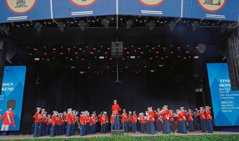Die Tivoli Youth Guard, das legendäre Kopenhagener Jugendorchester mit eigener Musikschule hat auf Wunsch der Kinder mehrere Gade-Stücke bearbeitet und führte sie bereits im Tivoli auf. Fotos: Oliver Hochkeppel