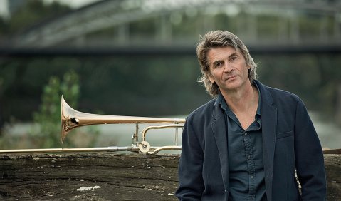 Unerm&uuml;dlicher Musikverbreiter: Uwe Dierksen. Foto: Andreas Etter