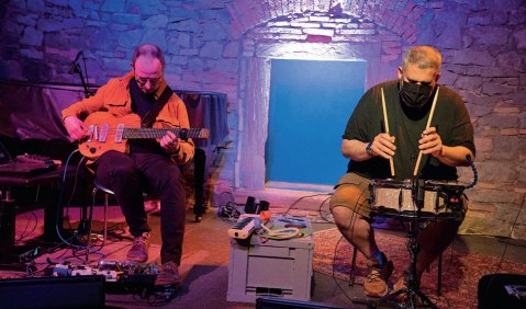 Nicola L. Hein (links) und Rodrigo Costanzo beim Nachtkonzert. Foto: Karger