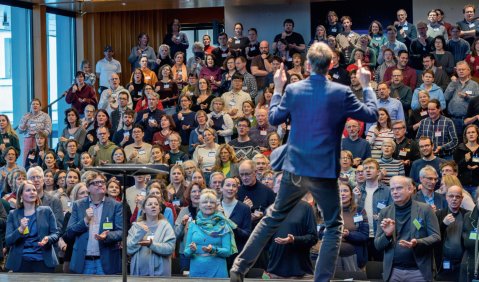 Chorleiter Markus Detterbeck beim Symposium zur Kinder- und Jugendstimme Leipzig. Foto: &copy; Nils Ole Peters