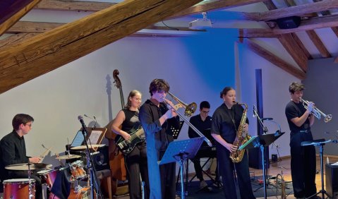Das Young Jazz Collective Ingelheim begeistert auf der B&uuml;hne des Jazz-Festivals der Musikschule im WBZ Ingelheim. Foto: &copy; Kristina Stelter