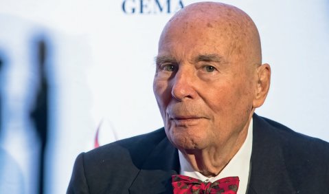 Man diskutiert, streitet, br&uuml;llt: Hans Werner Henze scheute keine Konflikte. Foto: Martin Hufner