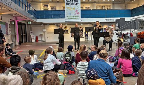 Pop-up-Konzert des Community Events &bdquo;Der Gasteig brummt!&ldquo;. Foto: Kathrin Metzner/Gasteig