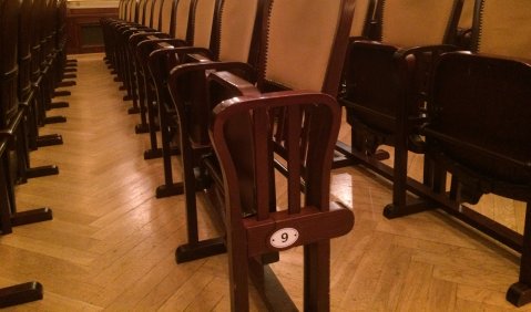 Reihe 9 im Smetana-Saal des Prager Stadthauses. Foto: mku