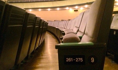 Reihe 9 im Staatstheater Saarbrücken. Foto: mku
