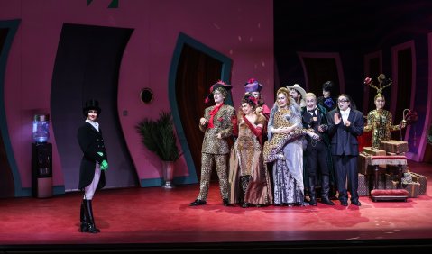 Adele Lorenzi, Fabian D&uuml;berg, Diana Schn&uuml;rpel, Christoph Heinrich (hinten), Nathlie Mittelbach, Oliver Sewell, Daniel Ratchev, Arvid Fagerfj&auml;ll, Elias Gyungseok Han, Yoona Jang. Foto: J&ouml;rg Landsberg