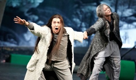 Arthur Shen und Julia Rutigliano in Mascagnis "Isabeau". Foto: Staatstheater Braunschweig/Karl-Bernd Karwasz 