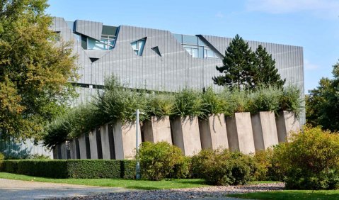Jüdisches Museum Berlin, Libeskind-Bau mit Garten des Exils. Foto: Yves Sucksdorff
