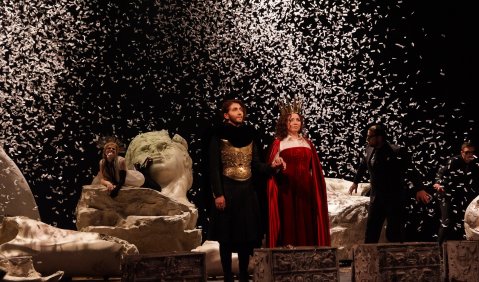 Amore (Francesca Boncompagni) | Nerone (Tatia Jibladze) | Poppea (Vigdis Bergitte Unsgård). Foto: Olaf Struck