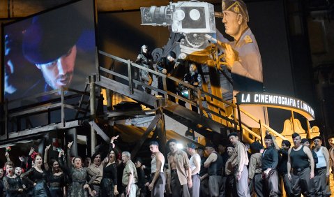 „La forza del destino“ von Giuseppe Verdi, Regie: Frank Castorf, Premiere am 8.9.2019, Foto, Copyright: Thomas Aurin
