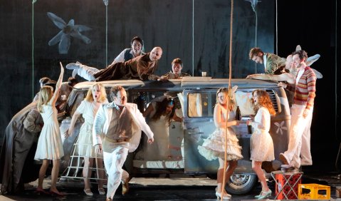 Ensemble und Mitglieder der Zürcher Singakademie, Claudio Monteverdi: L'Orfeo Premiere am 20.07.2014 im Prinzregententheater. Foto Wilfried Hösl