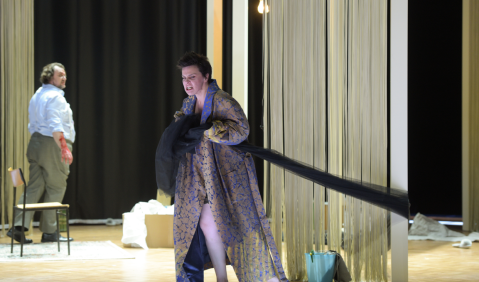 Burkhard Fritz und Aušrine Stundyte in Korngolds Oper «Die tote Stadt». Foto: Oper Köln