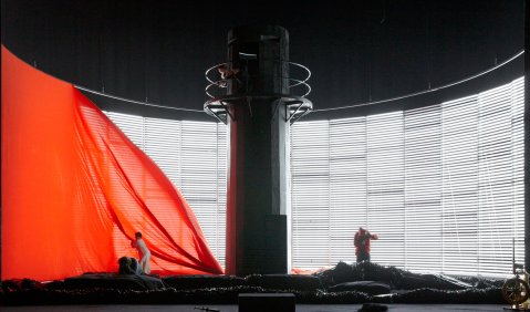 Tristan und Isolde. Auf dem Bild: Christiane Iven (Isolde), André Morsch (Melot). Foto: A.T. Schaefer