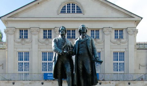 Goethe/Schiller-Denkmal in Weimar. Foto: Hufner