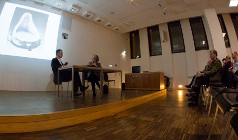 Erlmann und Obergfell im Dialog. Foto: Hufner