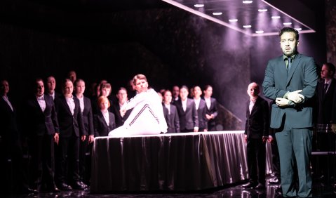 Szymanowskis &bdquo;K&ouml;nig Roger&ldquo; am Staatstheater Regensburg mit Martin Enger Holm und Carl Rumstadt. Foto: Gerhard WH Schmidt