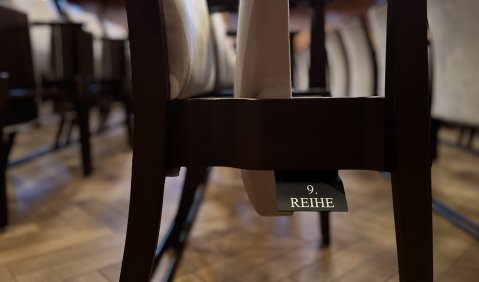 Reihe 9 im Max-Littmann-Saal, Bad Kissingen. Foto: mku