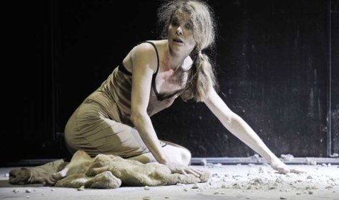 Julia Jaschke als Kassandra. Foto: Kasseler Musiktage/Schoelzchen