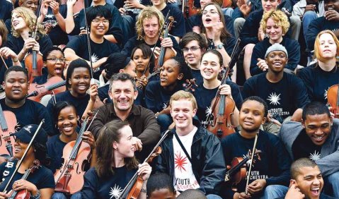 Hungrig auf Musik: Mitglieder des MIAGI Jugendorchesters. Foto: Kai Bienert