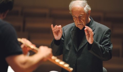 Pierre Boulez bei der Probe mit den Berliner Philharmonikern. Foto: Berliner Festspiele/Kai Bienert