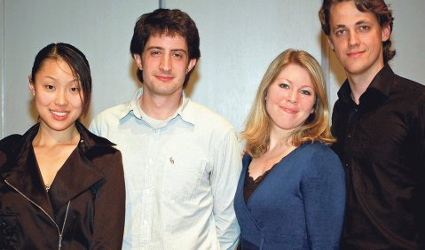 Lübecker Preisträger: Zhe Lin (Schlagzeug), Rubén Durá de Lamo (Tuba), Melania Kluge und Andreas Beinhauer (Lied-Duo).   Alle Fotos: MuHo Lübeck/Heiderose Batz