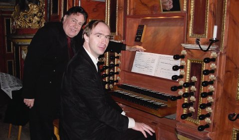 Orgelsymphonie: Komponist Walter Steffens (l.), Organist Friedhelm Flamme. Foto: Christine Longère