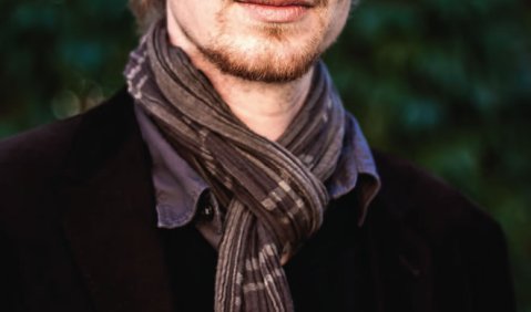 Schlagzeuger und Geschäftsführer der UDJ: Jonas Pirzer. Foto: Nils Brederlow