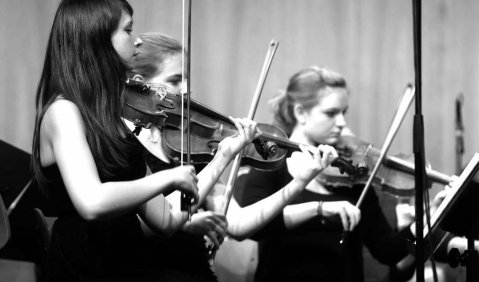 Über 180.000 Schülerinnen und Schüler besuchen eine der 217 öffentlichen Musikschulen in Bayern. Foto: VBSM