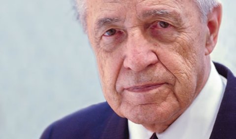 Pierre Boulez: Die Alumni ehren den Meister. Foto: Charlotte Oswald