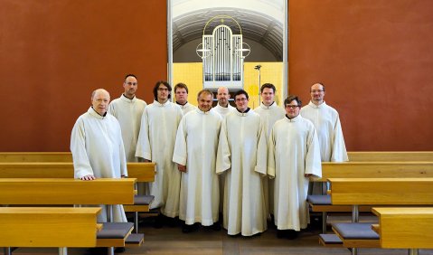 Hauptensemble der CD-Reihe: die Schola Gregoriana Monacensis. Foto: EOS 