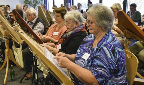 Der Bedarf nach musikalischen Angeboten für Senioren ist groß. Foto: Pat Christ