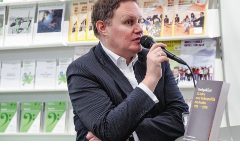 Länder und Bund im Dialog: Senator Carsten Brosda auf der Buchmesse Leipzig. Foto: Juan Martin Koch