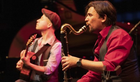 Jazzvermittlung ohne Worte: Christoph Auer und Thomas Mauerhofer sind „Pepe & Speedy“. Foto: M3B GmbH/Jörg Sarbach