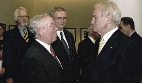 Rainer Mehlig mit dem ehemaligen Bundespräsidenten Johannes Rau. Foto: Bundesbildstelle Berlin