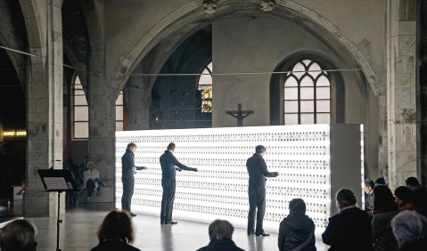 Ensemble Mosaik mit dem Trompeter Marco Blaauw in der Kunststation Sankt Peter. Foto: Jörn Neumann
