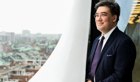 Alan Gilbert wird Chefdirigent des NDR Elbphilharmonie Orchesters. Foto: Presse, Benjamin Hüllenkremer