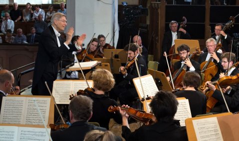 Inoffiziell endete das Bachfest erst nach der von Herbert Blomstedt dirigierten h-Moll-Messe im Kulturzentrum Moritzbastei. Foto: Bachfest Leipzig/Gert Mothes